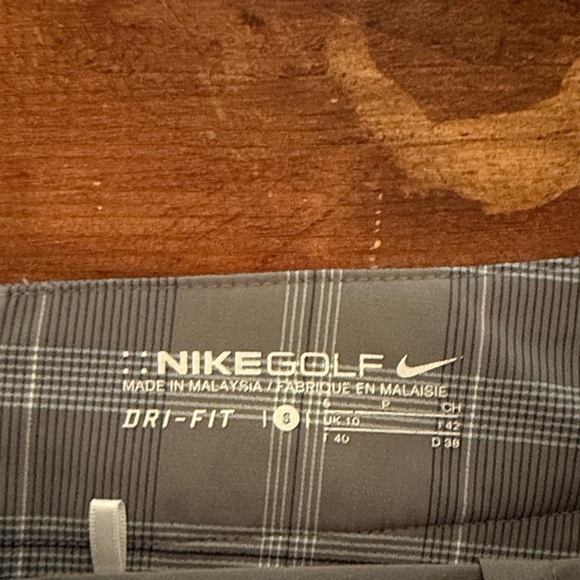 Nike Golf Plaid Mini Skirt Skort Gray Size Small - Picture 2 of 7